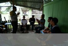 Sambangi Warga, Bhabinkamtibmas Polsek Tepsel Polres Simeulue Berikan Penyuluhan