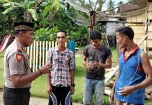 Patroli Pemukiman Warga Kapolsek Tepsel, Berikan Penyuluhan Kenakalan Remaja Kepada Warga