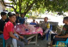 Jaga Keamanan Lingkungan Bhabinkamtibmas Sambangi Pemuda Desa