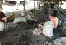 Bhabinkamtibmas Sambang Pabrik Kelapa Dan Berikan Himbauan