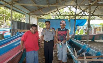 Sambangi Kelompok Nelayan Kapolsek Tepsel Sampaikan Pesan Kamtibmas
