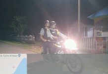 Berikan Keamanan Dan Kenyamanan Kepada Masyarakat, Jajaran Polsek Polres Simeulue Laksanakan Patroli Rutin Di Malam Hari