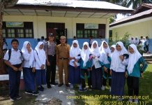 Saweu Sikula SMP N 1 Sim Cut, Bhabinkamtibmas Polsek Simteng Berikan Motivasi Kepada Siswa – Siswi