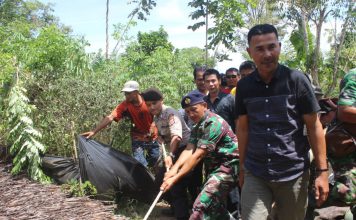 Kebersamaan untuk satu tujuan membangun Rumah baru untuk Warga miskin