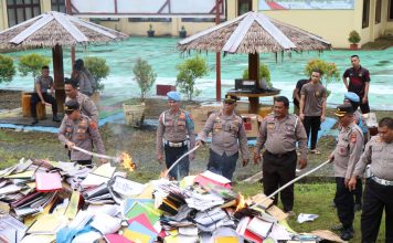 Polres Simeulue Musnahkan Arsip Tak Berguna