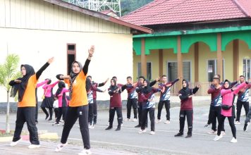 Polres Simeulue Laksanakan Senam Bersama Dan Pengumpulan Kue Surga