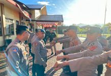 KASI PROPAM POLRES SIMEULUE MELAKSANAKAN PENGECEKAN PRILAKU HEDONISME PADA LINGKUNGAN PERSONIL POLRES SIMEULUE