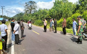 Bhabinkamtibmas Ikut Hadir Kegiatan Penentuan Tapal Batas Desa Stubuk Dan Desa Batu batu