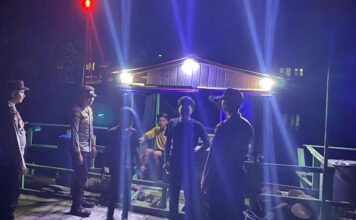 Personel Polsek Simeulue Barat Melaksanakan Patroli Malam untuk Antisipasi Gangguan Kamtibmas
