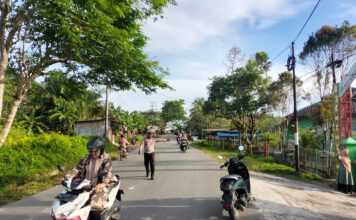 Personel Satlantas Polres Simeulue Laksanakan Strong Point Pagi di Kota Sinabang