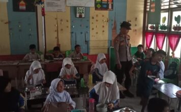 Polres Simeulue Salurkan Makanan Bergizi Gratis kepada Hampir 3.000 Penerima di Tiga Kecamatan