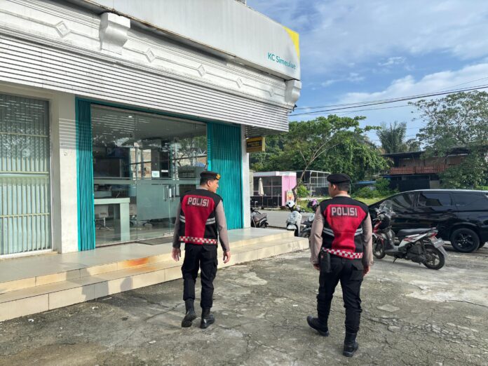 6ec606f5-d654-4fe1-b560-5cf320456721