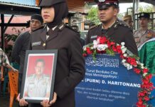 Polres Simeulue Gelar Upacara Pemakaman Kedinasan, Antar Pengabdian Terakhir Kompol (Purn) Dewar H. Aritonang