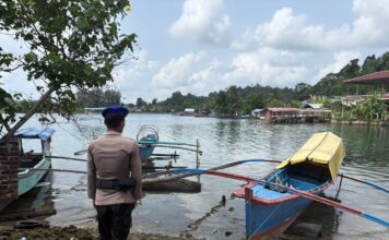 Patroli Sambang Nelayan, Sat Polairud Polres Simeulue Antisipasi Gangguan Kamtibmas di Wilayah Pesisir