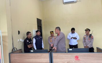 Kapolres Simeulue Cek Layanan Call Center 110, Pastikan Pelayanan Kepolisian Berjalan Optimal